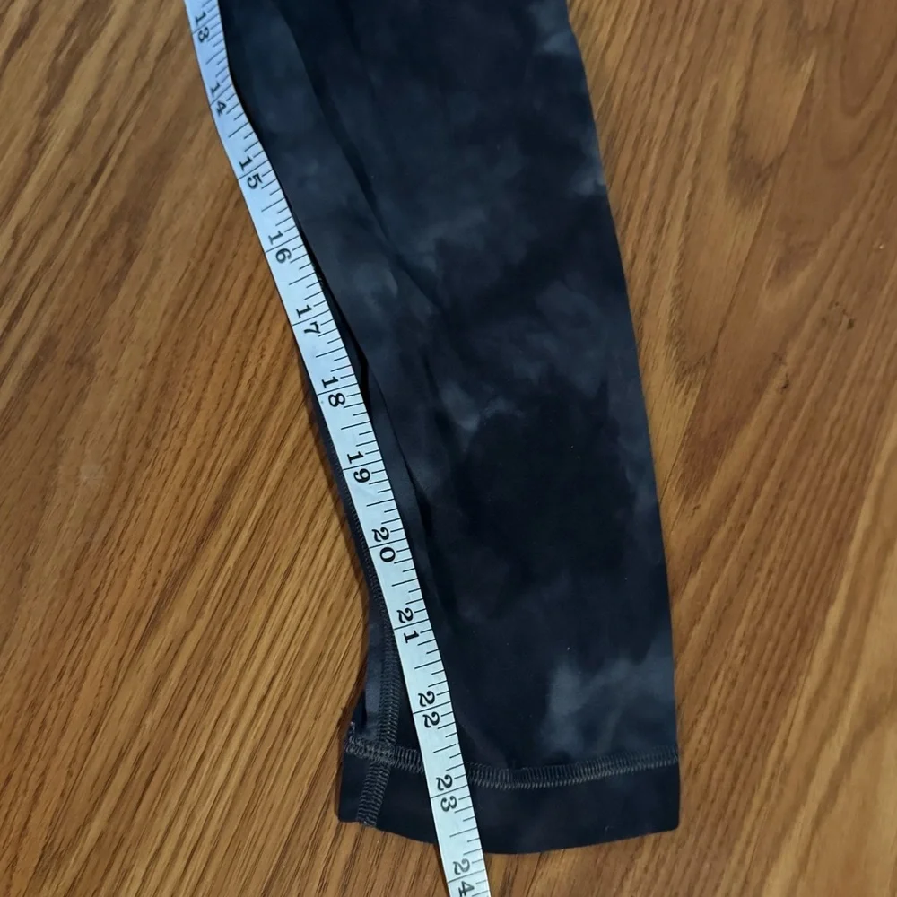 Lululemon‎ Black Women’s Tie-Dye Ankle Leggings SZ 6 Athletic Stretch Sporty
